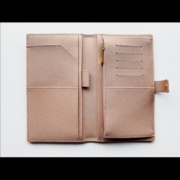 🆕 Sienna Olivia Leather Travel Wallet - Picture 3 of 6